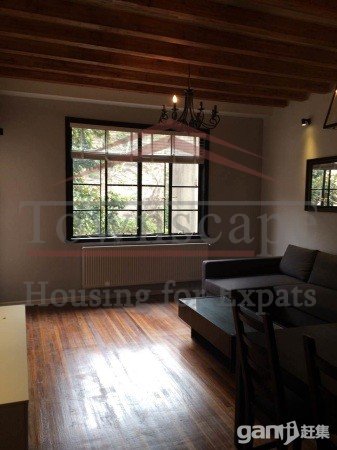 expat rentals shanghai Stylish 2 BR Lane house Central Shanghai line 1/ 8