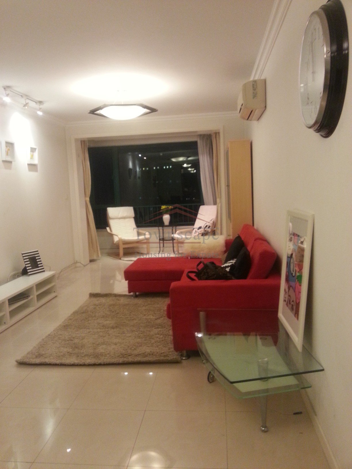 apartment rental in Shanghai Well priced 2-2-1 near xujiahui station line 1/11/9