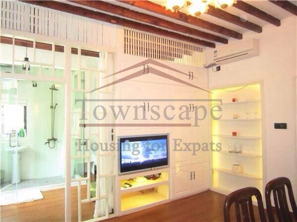 Rent apartment in Shanghai Beautiful 1 BR Lane Apartment very good value line1 Hengshan rd