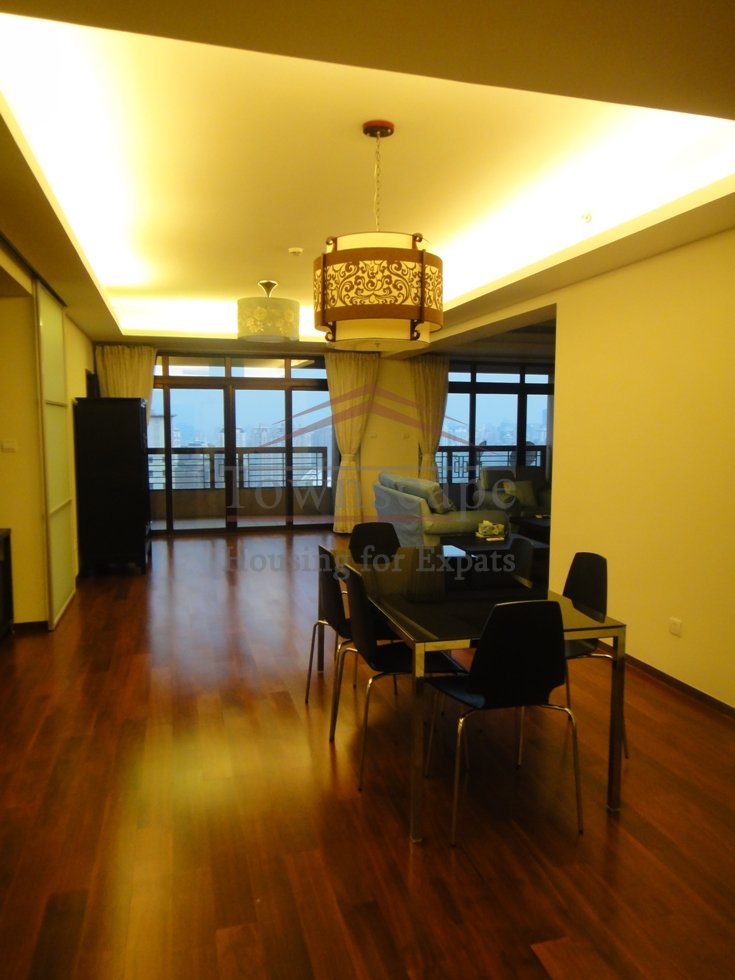 shanghai rent Fantastic 4 bedroom Apartment beside Laoximen station line 8/10