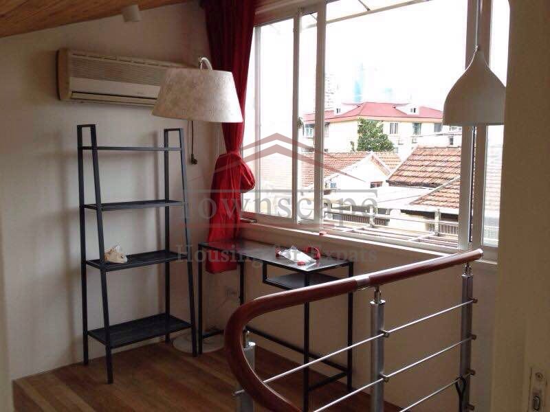 rent apartment in Shanghai Great 2 bedroom Lane House beside Changshu rd line 1/7