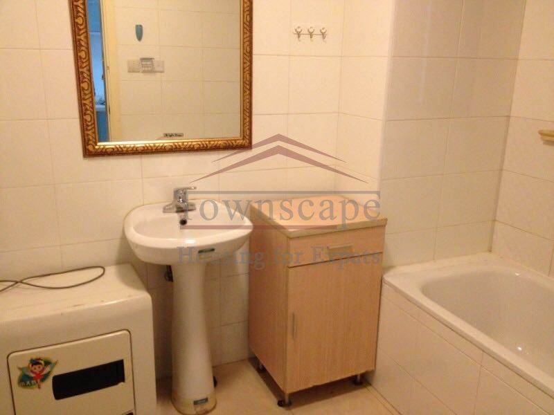 Shanghai Apartment for rent Excellent well priced 2 bedroom apartment in Jing An line 2