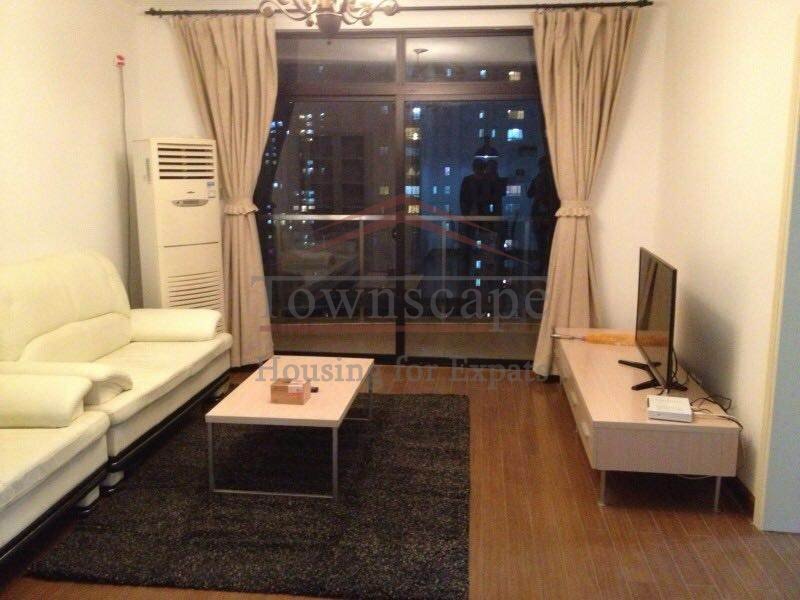 Shanghai expat rentals Excellent well priced 2 bedroom apartment in Jing An line 2