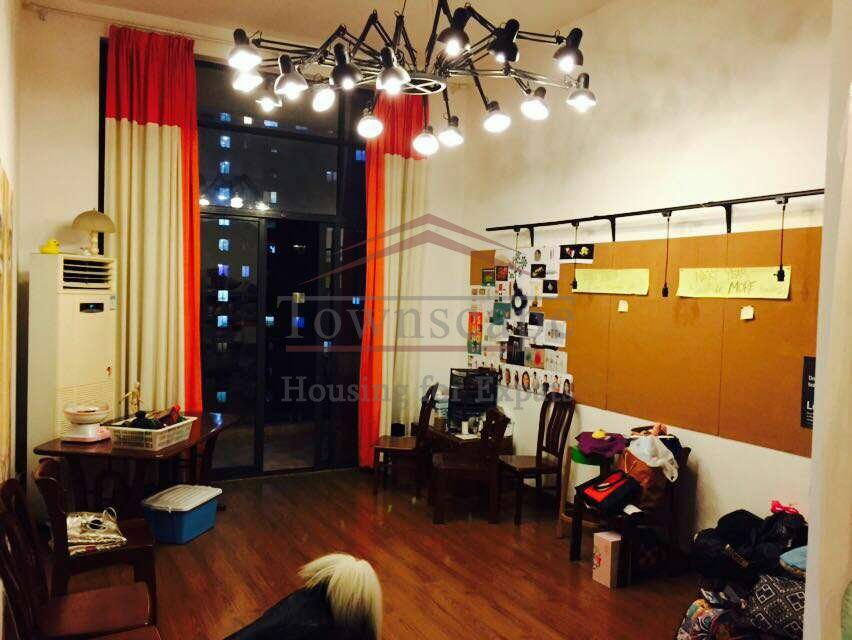 Shanghai housing Very Well priced 4 bedroom Apartment beside line 8/9