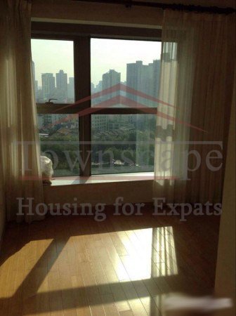 Shanghai Apartment Rentals Beautiful clean 3 BR apartment in Jing An beside line 7/2