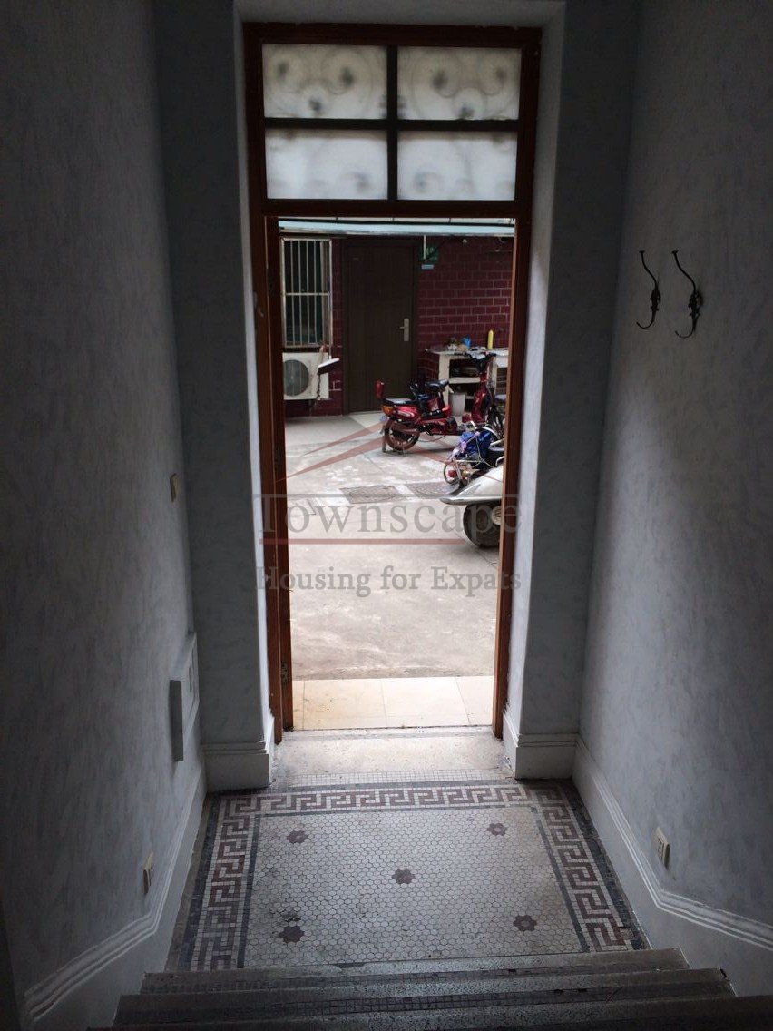 Expat Housing Shanghai Beautiful Central 2 bed Lane House Apartment Xintiandi L10