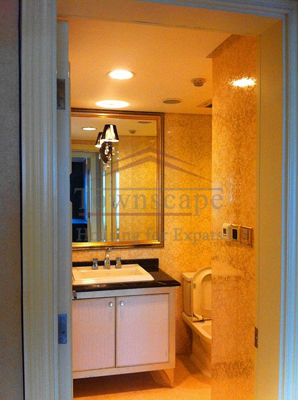 Shanghai rentals Wonderful 3 BR Shimao Riviera apartment Pudong