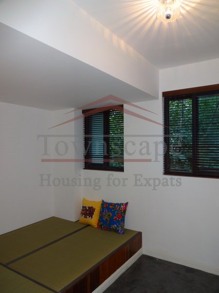 Shanghai apartment 2 Bedroom Lane Apartment Central Shanghai Line 1/10 Shanxi rd