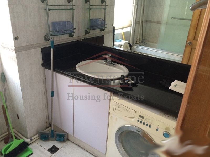 expt housing shanghai Fantastic Value 3 BR apartment in Jing An Area Line 2/7