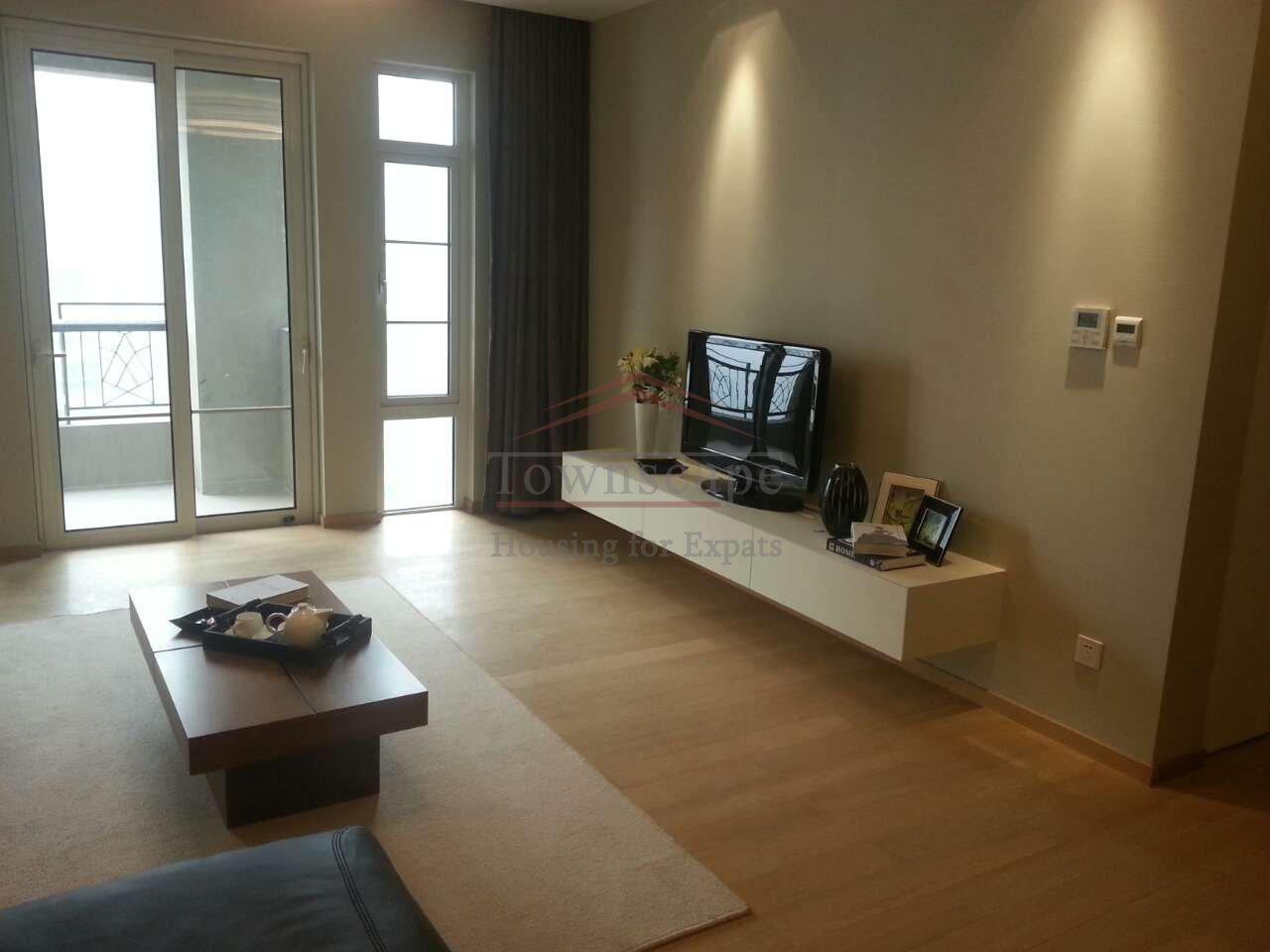 house shanghai Beautiful new 2 BR in Gubei area new international schools