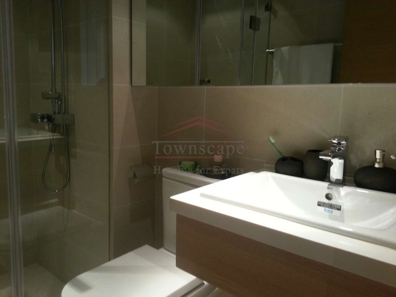 shanghai house rental Beautiful new 2 BR in Gubei area new international schools