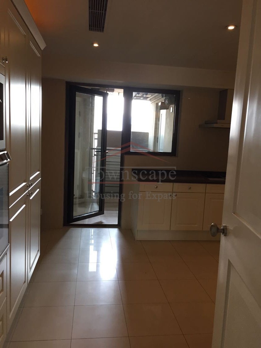 Spacious 3 Bedroom Luxury Apartment Lakeville Xintiandi L10