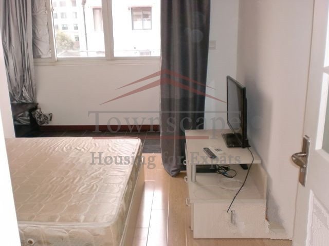 rent an apartment in Shanghai Great value 1 Bed apt. in Former colonial Shanghai Line 11/10/1