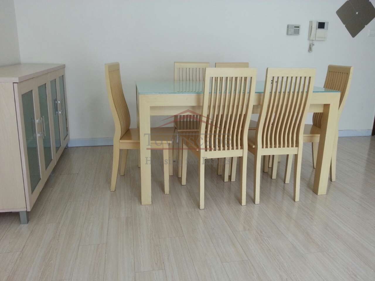 apartment shanghai Spotless 2 bedroom apartment at West Nanjing Road L2