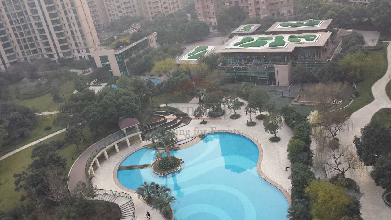 house rent Shanghai Excellent 3 Br Apt. in Yanlord Garden Pudong Lujiazui