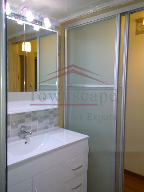 Rent an apartment in Shanghai Excellent 1 BR Central Shanghai L10/1 French Concession