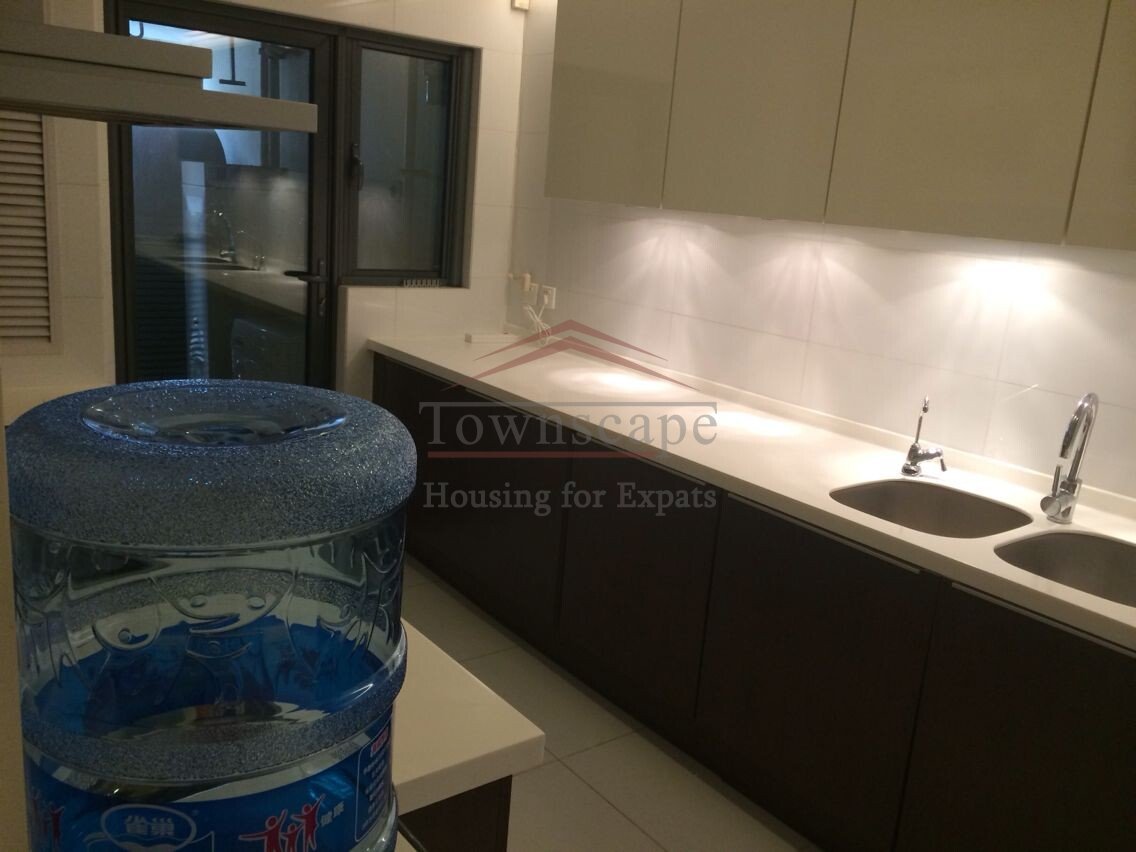 Expat housing Shanghai Luxury 2 BR Apartment in Lakeville III Xintiandi