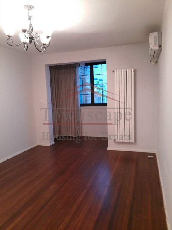 Apartment in Shanghai Gorgeous 4 BR apartment in Former colonial area L10&11 Jiaotong