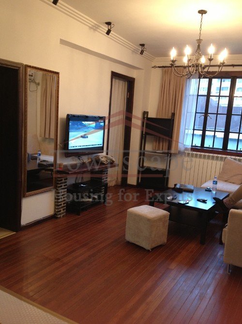 Renting an apartment in Shanghai Excellent 3 BR apartment in French concession L10&1