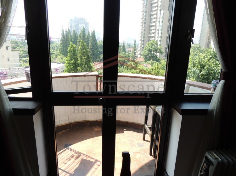 rent in shanghai Spacious 1 bed apt French Concession Changshu rd station L1&7