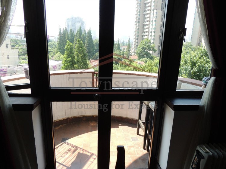 rent in shanghai Spacious 1 bed apt French Concession Changshu rd station L1&7