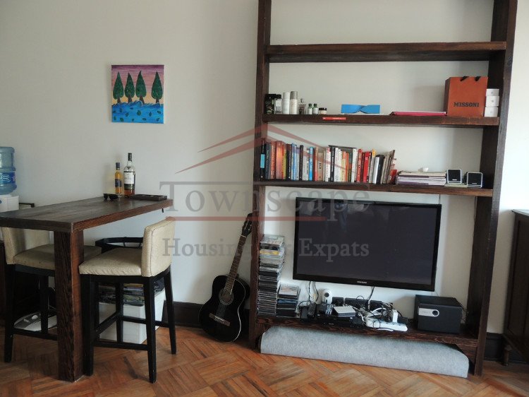 Expat housing in Shanghai Spacious 1 bed apt French Concession Changshu rd station L1&7