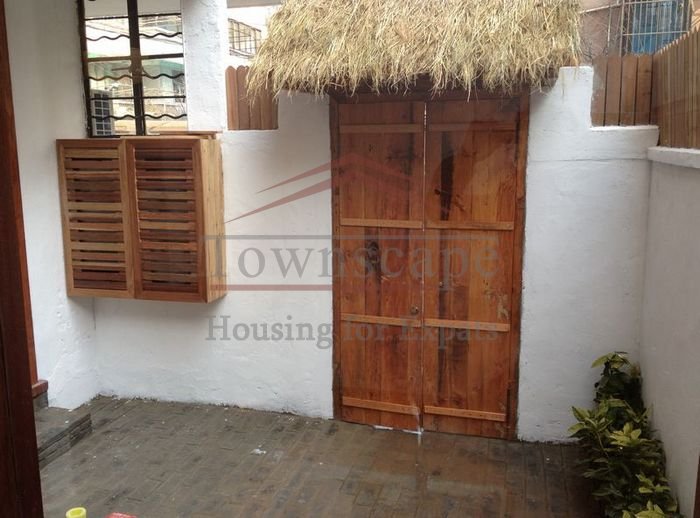 Rent an apartment in Shanghai Brilliant 3 BR Lane house w/ Wall heating&Garden L10&11
