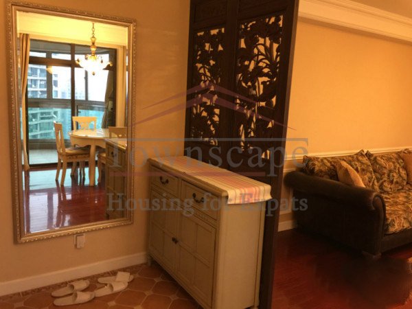 House in Shanghai Brilliant 3 BR apartment in LaDoll city near West Nanjing rd L2