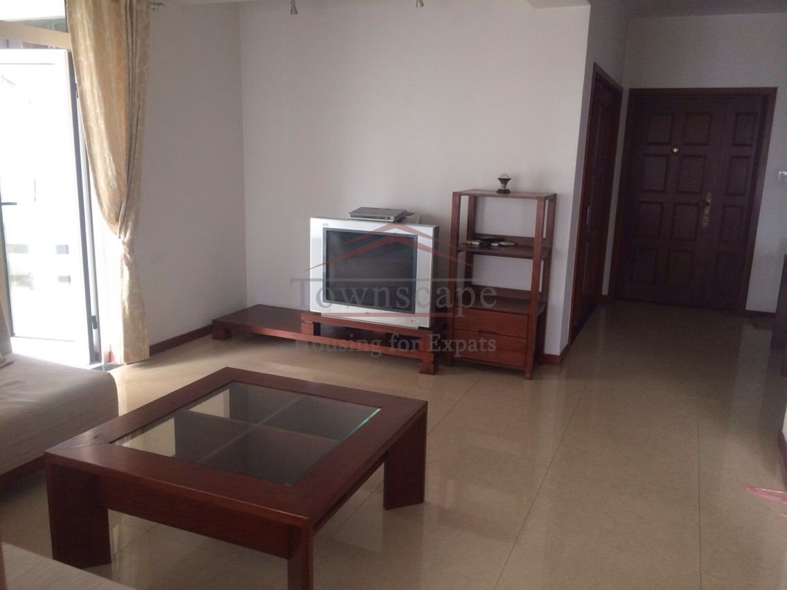 Rent a house in Shanghai Modern clean 3 bed apt. L10 Yuyuan rd. Great Value