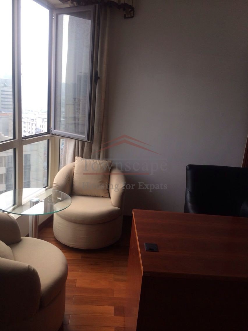 apartment for rent in Shanghai Modern clean 3 bed apt. L10 Yuyuan rd. Great Value