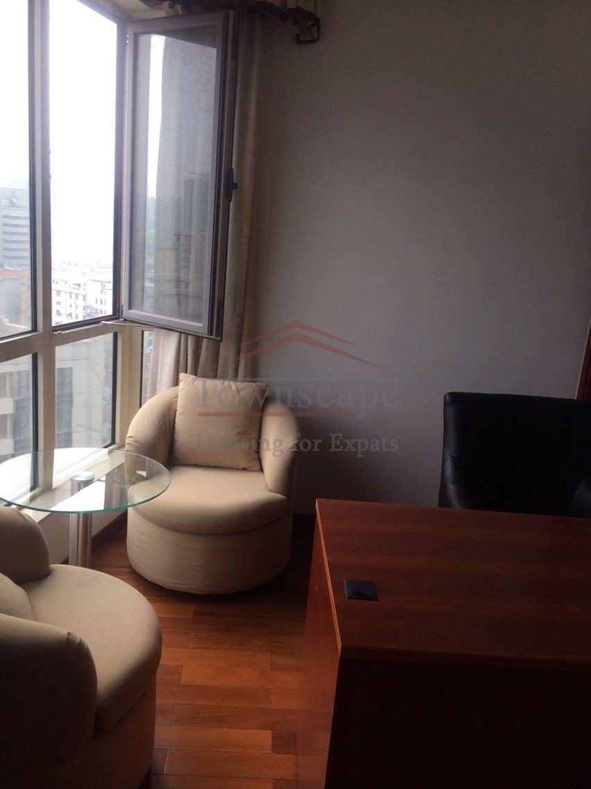 apartment for rent in Shanghai Modern clean 3 bed apt. L10 Yu Gardens Great Value