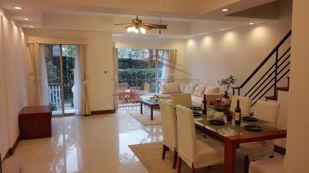 villas for rent in shanghai Luxury 5Br Hongqiao Villa Windsor Place Metro Line 10 Longxia