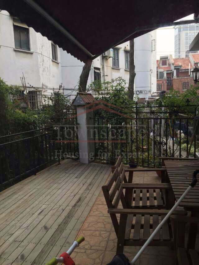 Renting in Shanghai china 2+1 Lane House w/ Garden Line 1/9/7 Former colonial Area