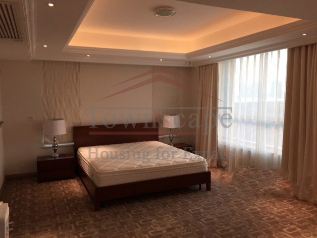 rent in shanghai 4 Bed Penthouse in Seasons Villas Pudong Line 7 Huamu
