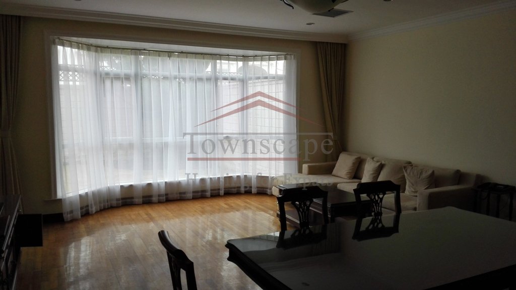 rentals in shanghai 4 Bedroom Townhouse Hongqiao Jasmine Garden Line 2 Longxi