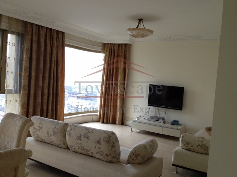 expat housing shanghai Great 2 Bedroom apartment w/ Pool & Gym line 10 Yuyuan garden