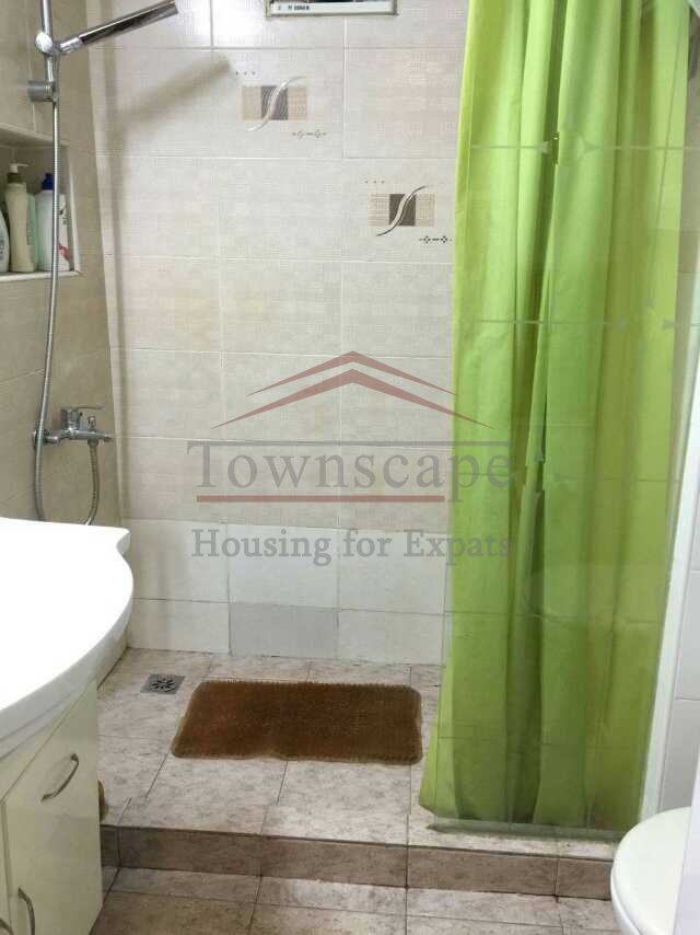 expat housing shanghai Great 1 Bed Apartment beside South Shanxi rd L1&10