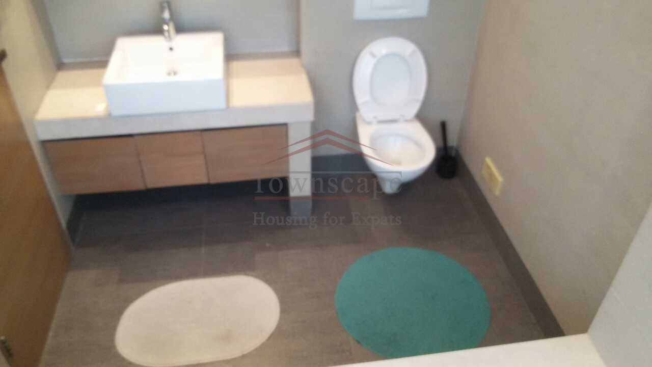 shanghai apartments for rent Excellent  3-2-2 Apartment in Xujiahui Line 1/9/11
