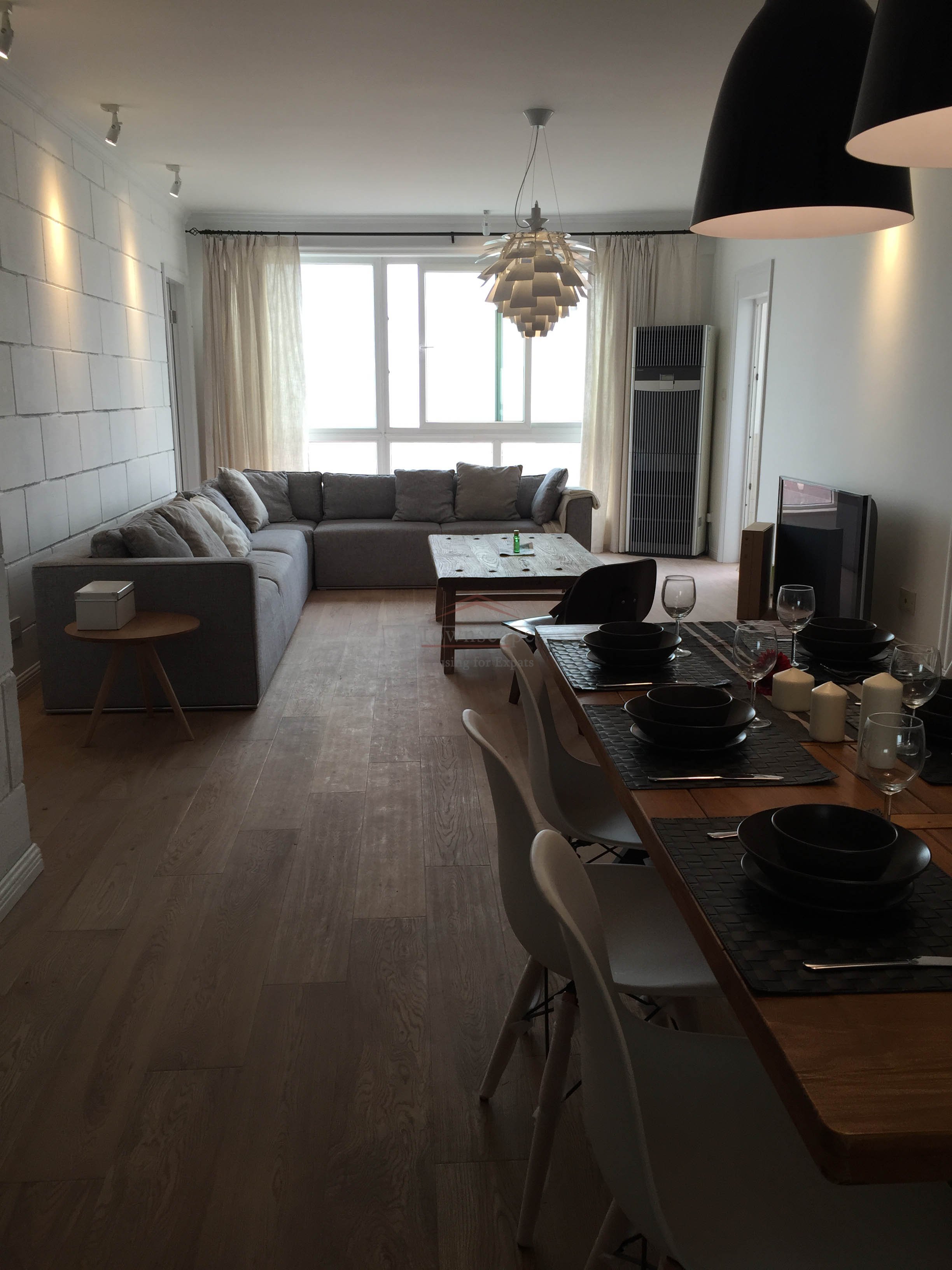 Shanghai apartment for rent Renovated 5 BR Apartment in Central Shanghai Line 1