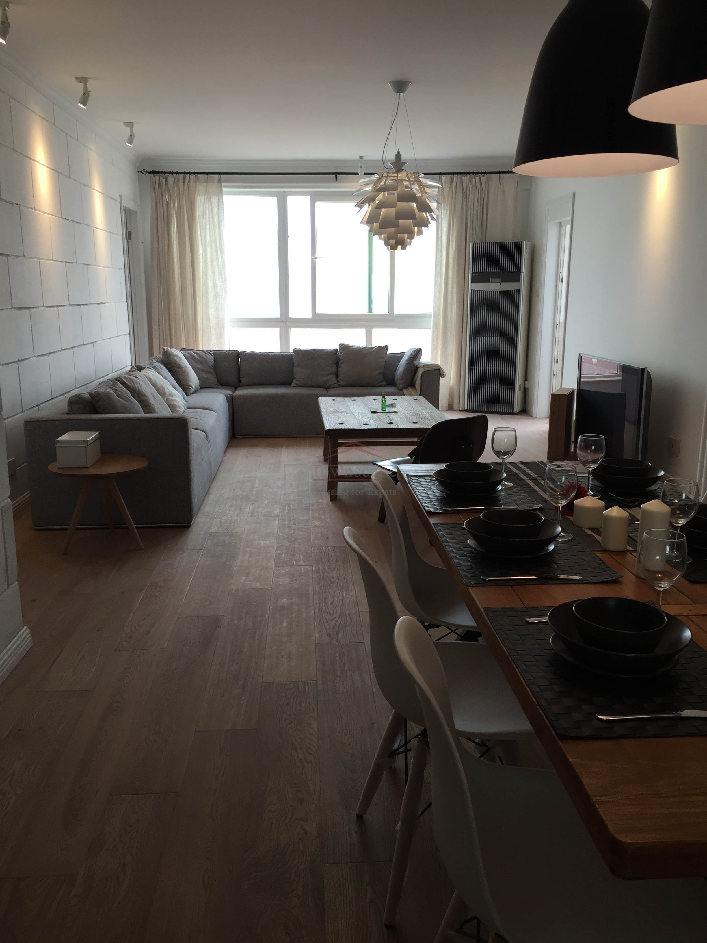 Shanghai apartment for rent Renovated 5 BR Apartment in Central Shanghai Line 1