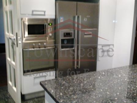 Shanghai China Luxury 3 BR Apartment Xujiahui L1/9/11 Floor Heating