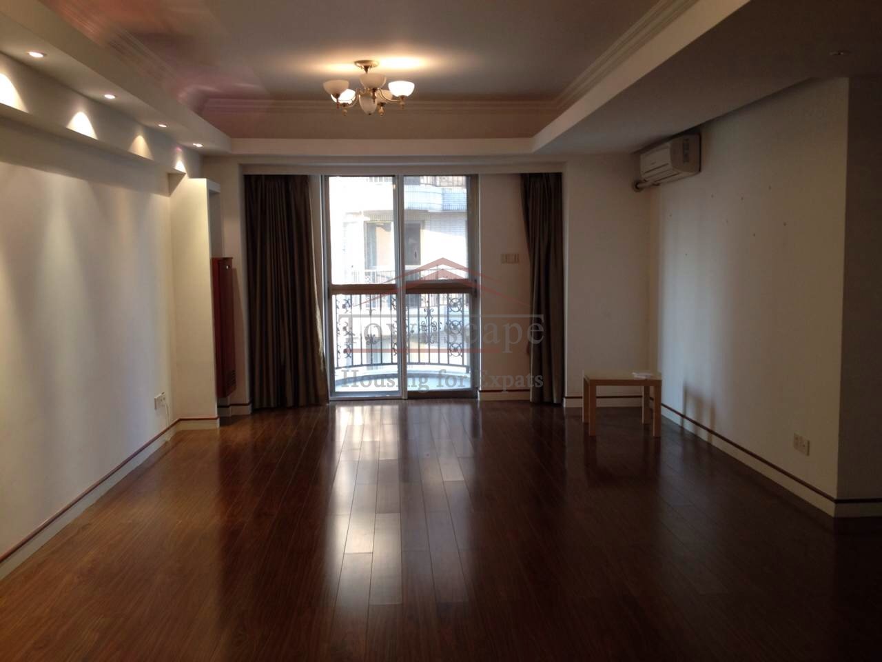 Expat Housing Shanghai Spacious 2 Bed Apartment in French Concession L9 Jiashan rd