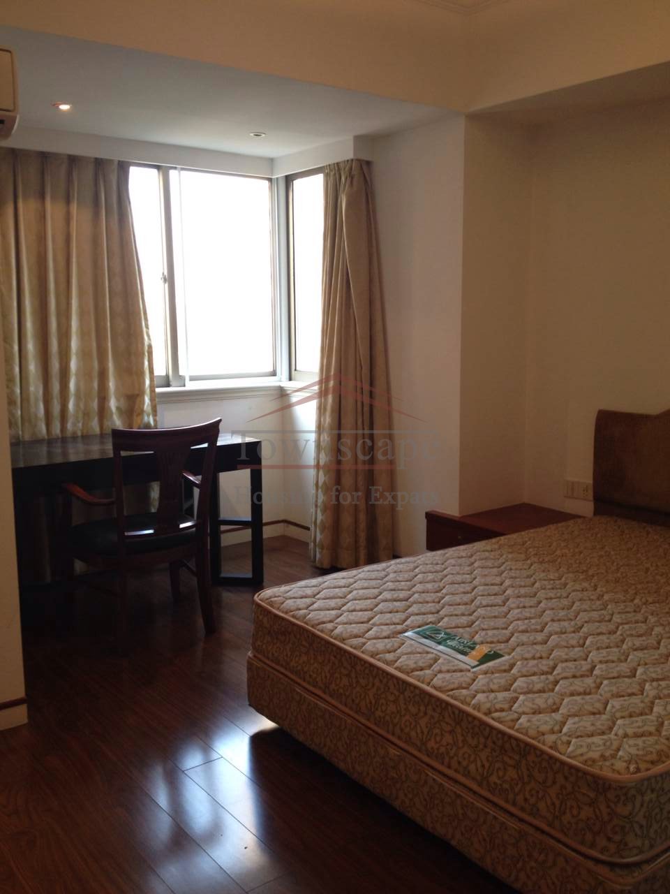 Rent apartment in Shanghai Spacious 2 Bed Apartment in French Concession L9 Jiashan rd