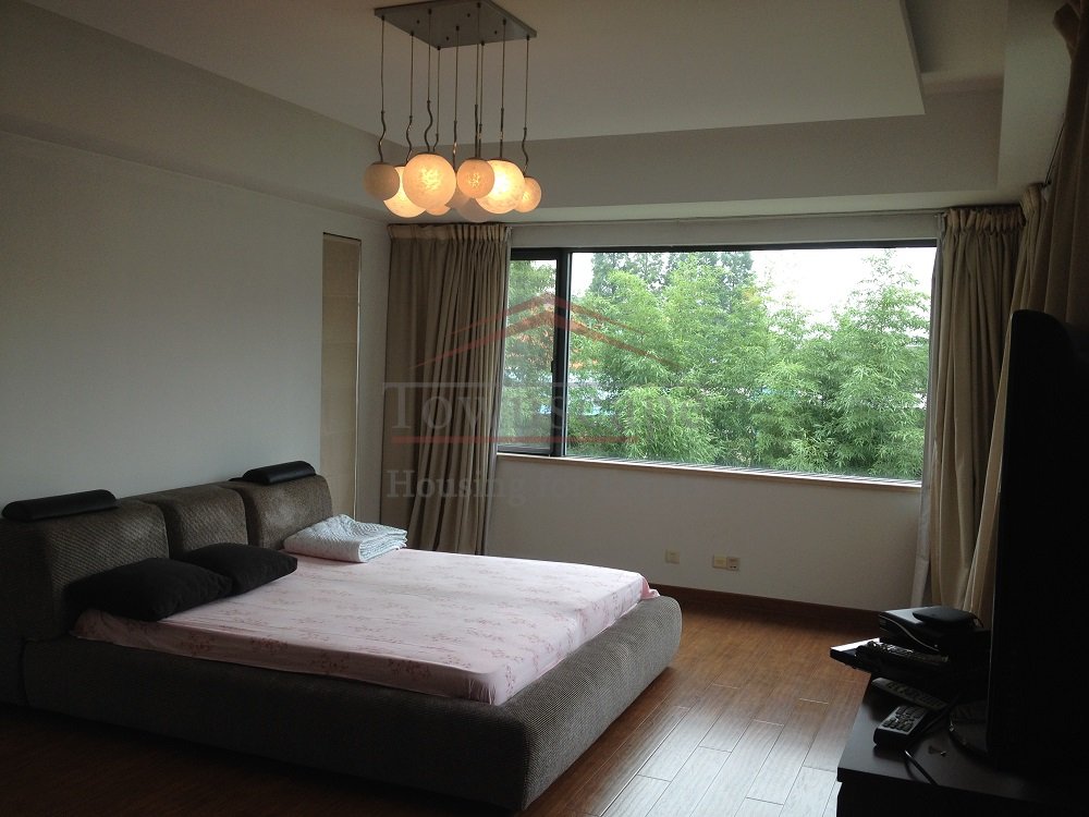  Excellent 5 Bed Villa for rent in Qingpu West Shanghai
