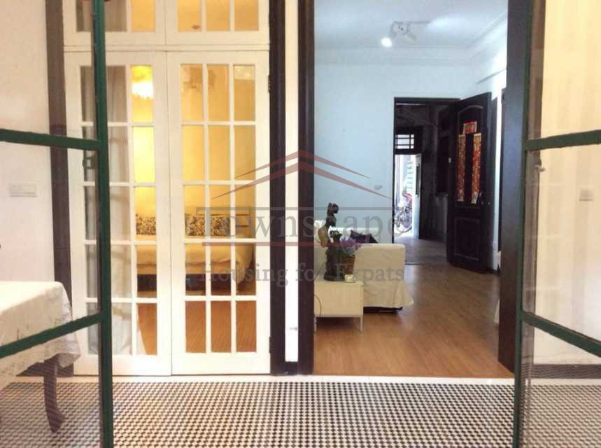 shanghai apartment Great 1 Bed Lane House w/Garden L11/2 Jiangsu road