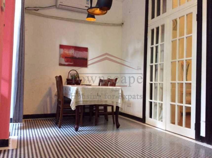 apartment in shanghai Great 1 Bed Lane House w/Garden L11/2 Jiangsu road