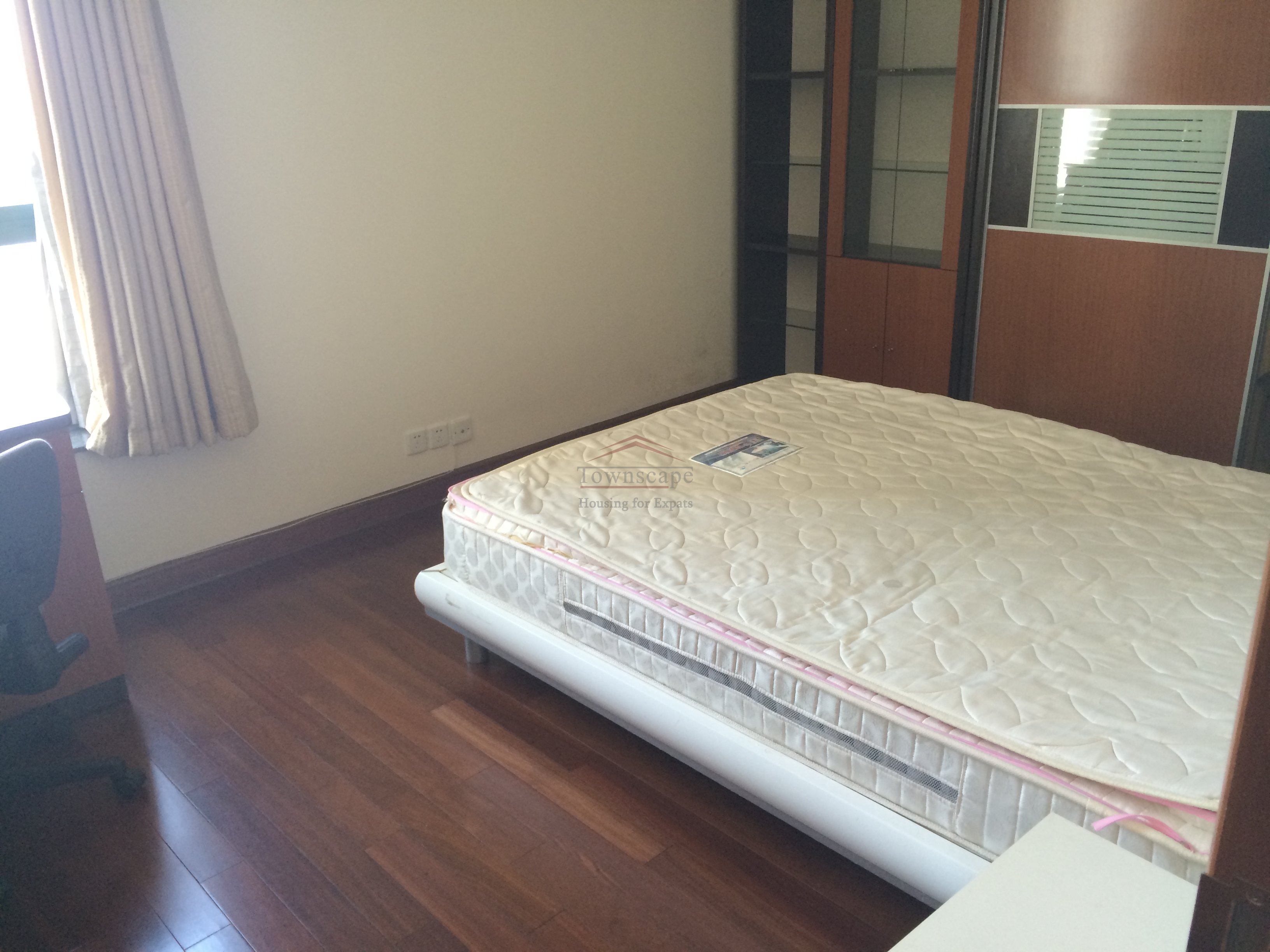 house in shanghai Excellent 2 BR Apartment for rent in Xujiahui Oriental Manhattan