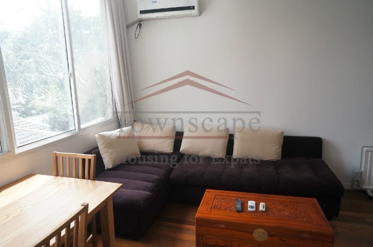 rent in shanghai Brilliant 1 Bed Lane House Apartment French Concession L1