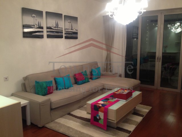 rent apartment shanghai Fantastic 3 BR Apartment in Yanlord town Pudong L9