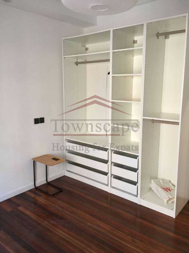  Excellent 3 Bed Apartment near South Shanxi rd L 1&10